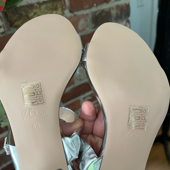 J crew LUCIE Italian leather to strapped metallic sandals with stones 8 1/2 - Picture 3 of 7